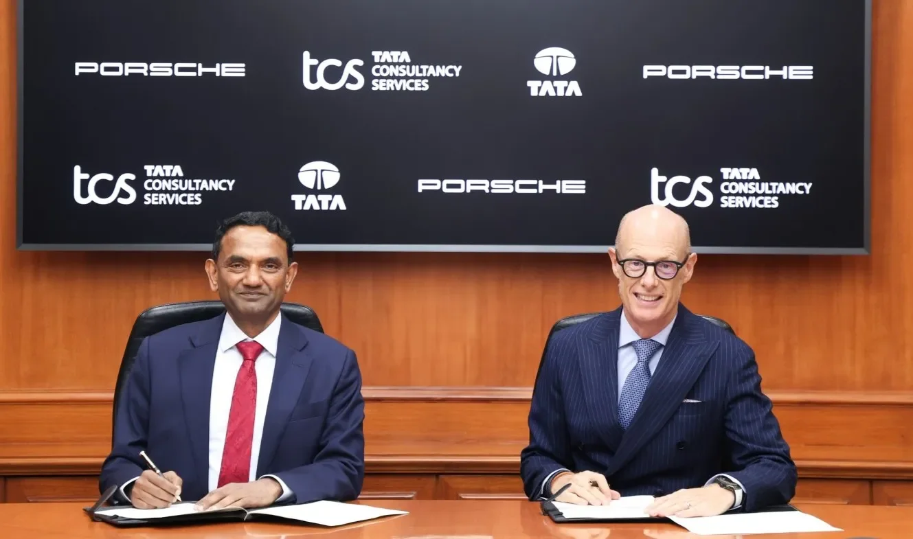 Tata preia aproape 1.000 de angajați din România într-un parteneriat IT de 1,2 miliarde de euro cu Porsche